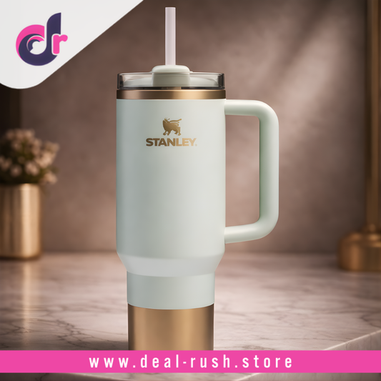 The Holiday Quencher H2.0 FlowState™ Tumbler 1.2L